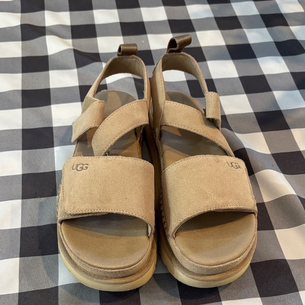 UGG Women’s Sandals - Beige